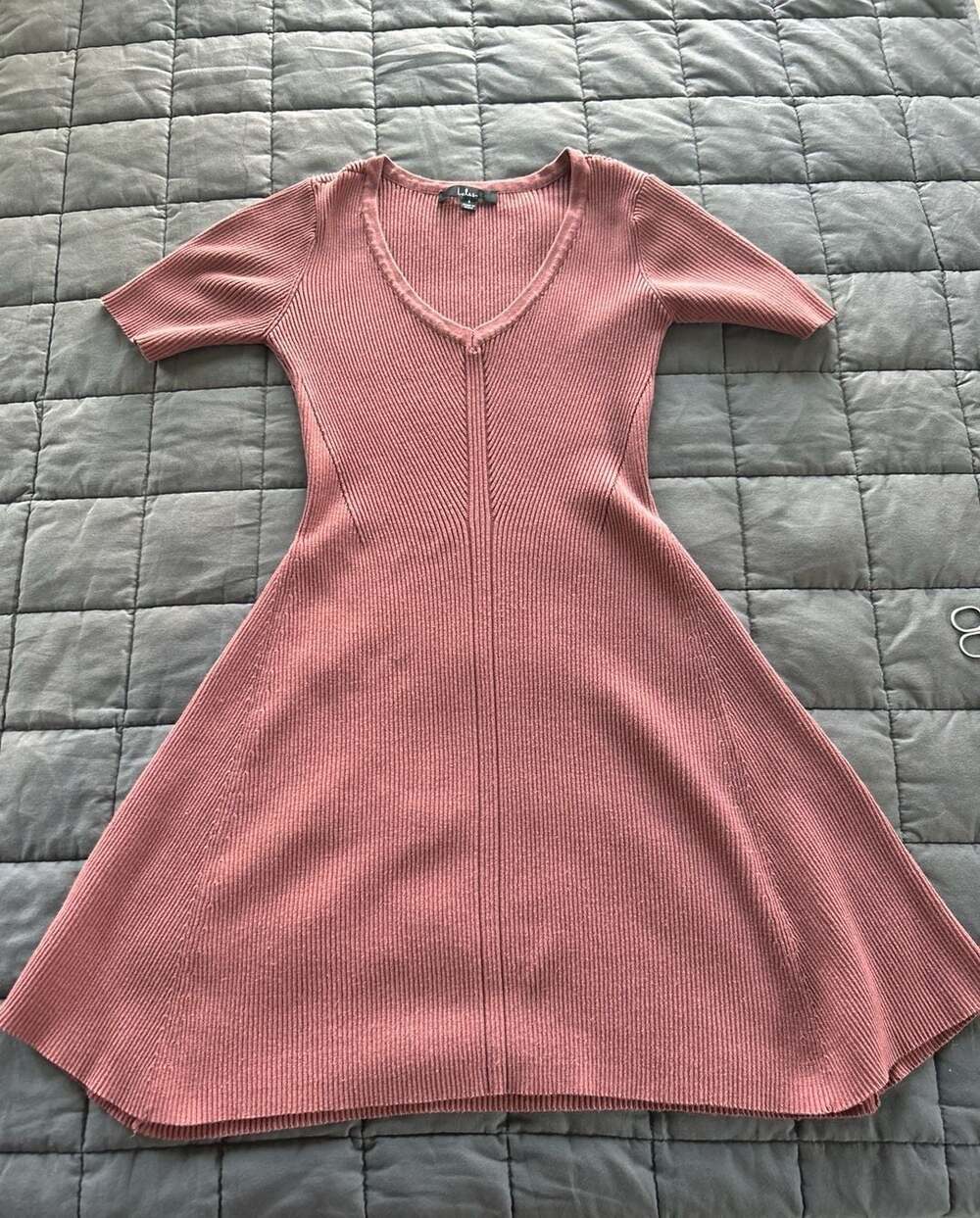 Lulus Women's Pink Ribbed Knit Short Sleeve V-Neck Skater Dress Size S